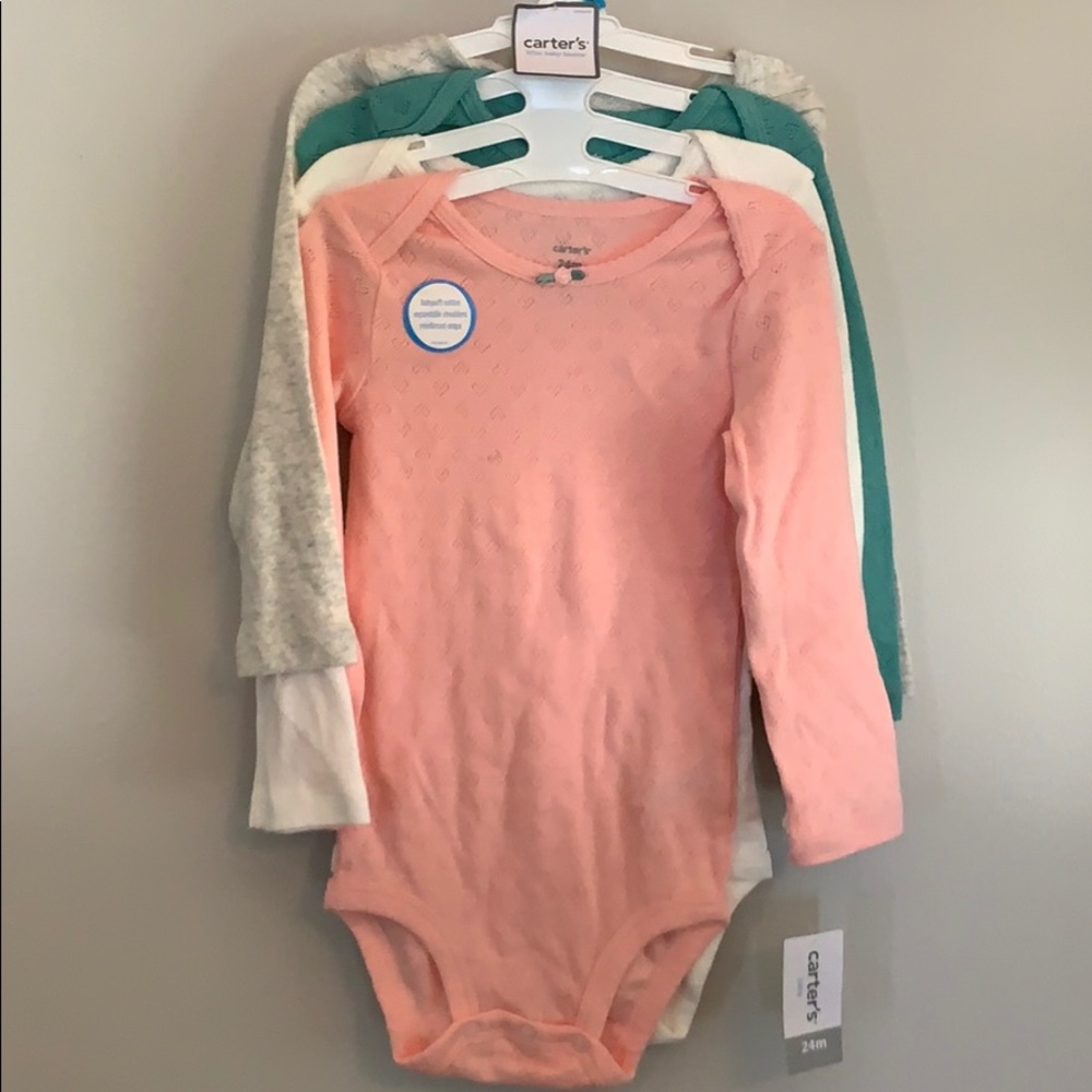 NWT Carter’s 24 month infant onesies